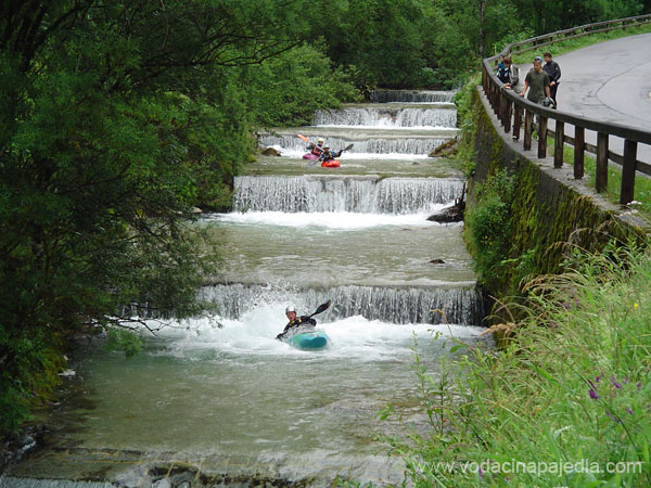 16 Hinterwildalpenbach